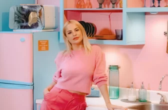 pink kitchen